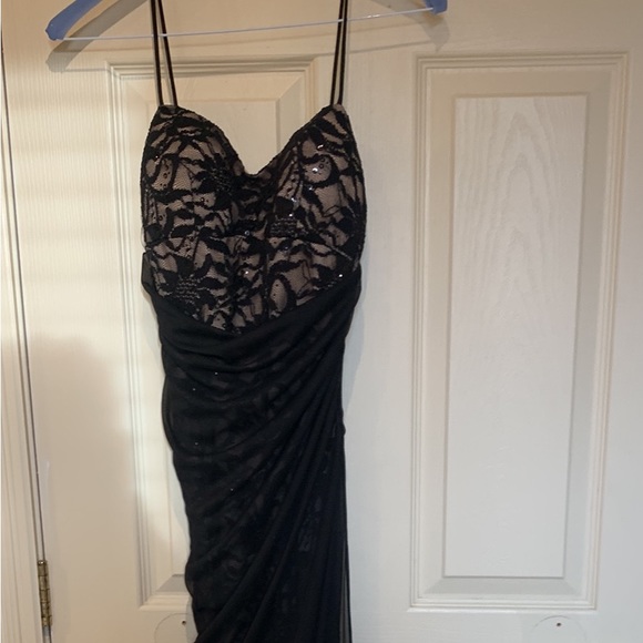 Long black evening dress - Picture 2 of 2